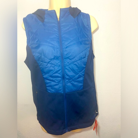 North face flash dry vest with hood and full zipper for women - Picture 11 of 13